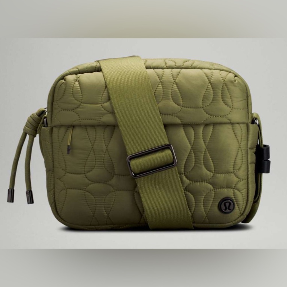 lululemon athletica Olive Crossbody Bag